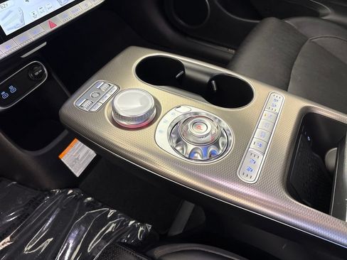 Used 2023 Genesis GV60 Advanced AWD/4WD image 39