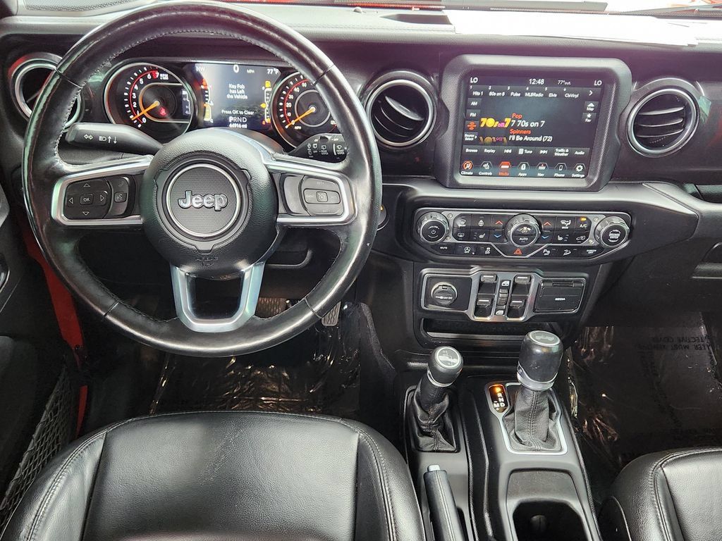 Used 2020 Jeep Wrangler Unlimited Sahara AWD/4WD image 3