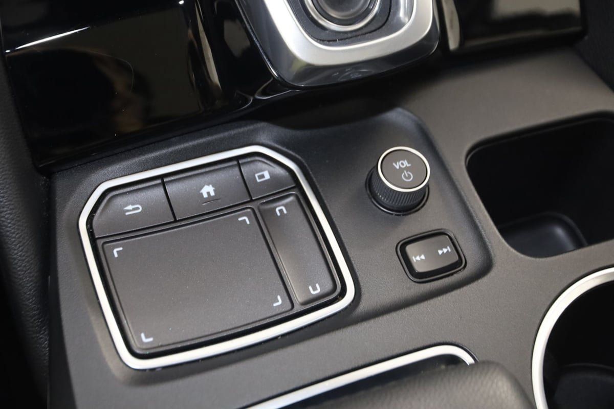 Used 2024 Acura MDX SH-AWD image 25