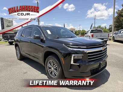 Used 2024 Chevrolet Traverse LT