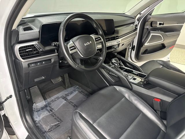 Used 2023 Kia Telluride S AWD/4WD image 13