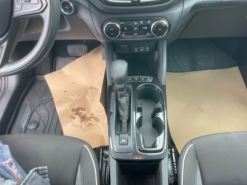 Used 2023 Chevrolet TrailBlazer LT w/ Convenience Package image 18