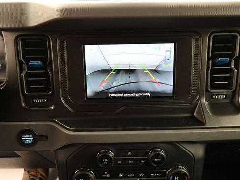 Used 2023 Ford Bronco Black Diamond image 8