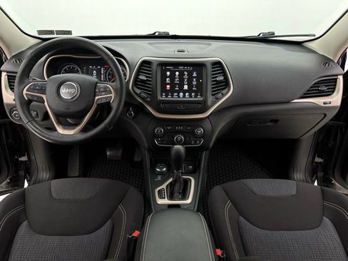 Used 2015 Jeep Cherokee Latitude w/ Cold Weather Group AWD/4WD image 21