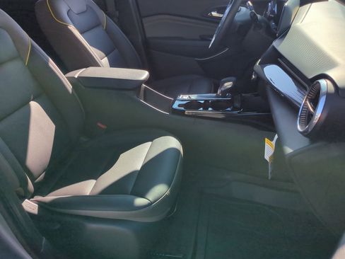 New 2025 Chevrolet Trax ACTIV w/ Driver Confidence Package image 26