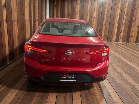 Used 2019 Hyundai Elantra SE FWD image 6