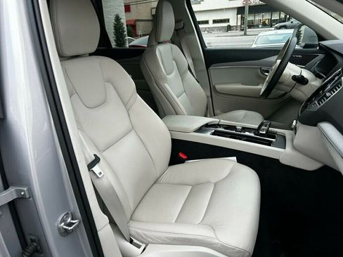 Used 2023 Volvo XC90 B5 Core w/ Protection Package Premier image 22
