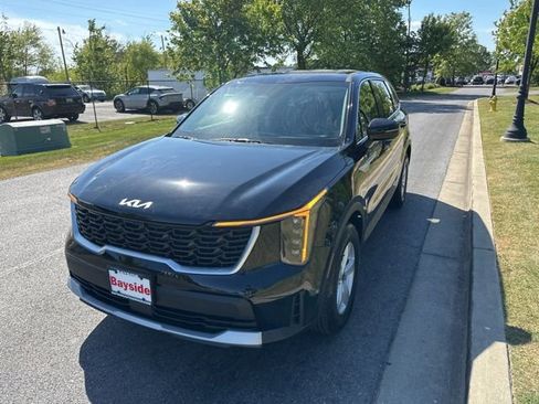 New 2026 Kia Sorento LX FWD image 3