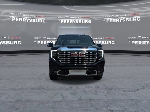 Used 2023 GMC Sierra 1500 Denali AWD/4WD image 3