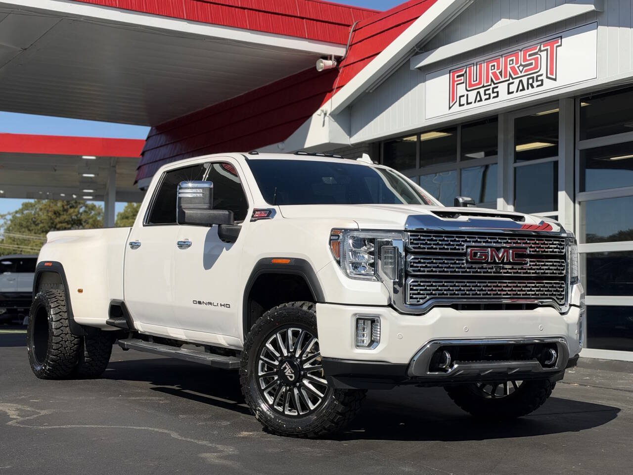 Used 2020 GMC Sierra 3500 Denali w/ Denali Ultimate Package AWD/4WD image 1