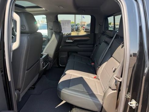 Used 2023 GMC Sierra 1500 Denali w/ Technology Package AWD/4WD image 15