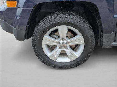 Used 2017 Jeep Patriot Sport w/ Power Value Group image 17