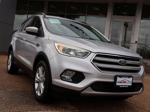 Used 2018 Ford Escape SE image 7
