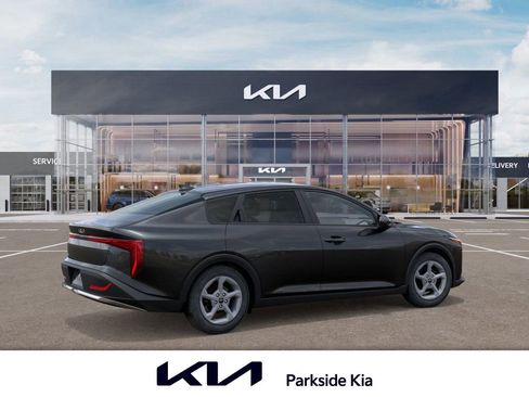 New 2025 Kia K4 LXS image 6