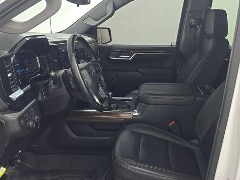 Used 2024 Chevrolet Silverado 1500 RST w/ True North Edition Plus AWD/4WD image 5