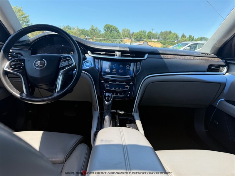Used 2013 Cadillac XTS Premium FWD image 9