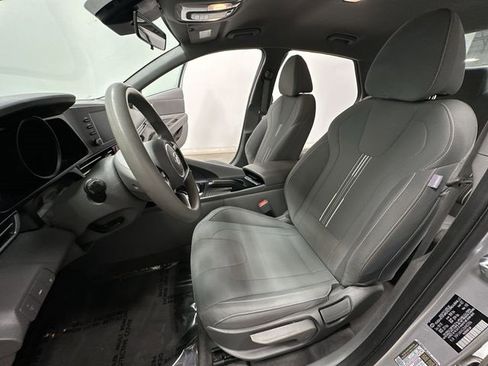 Used 2021 Hyundai Elantra SEL image 16