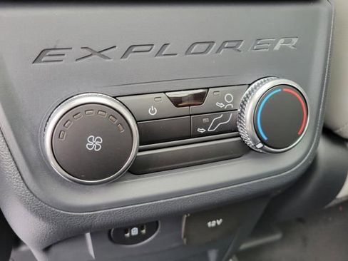 New 2025 Ford Explorer Active w/ Active Comfort Package image 37