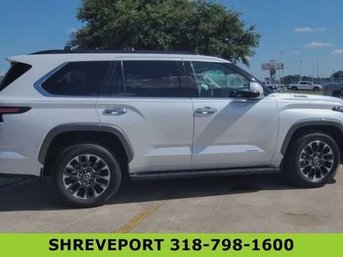 Used 2023 Toyota Sequoia Limited w/ Tow Technology Package AWD/4WD image 9