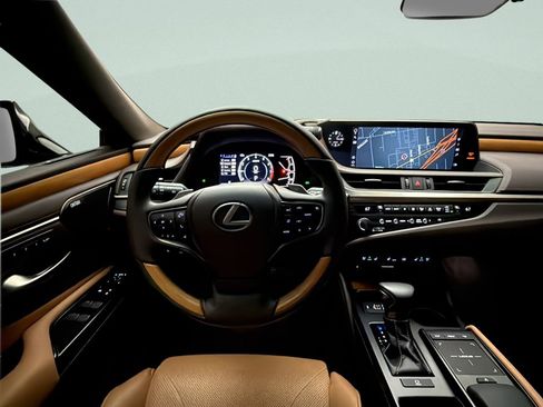 Used 2020 Lexus ES 350 Ultra Luxury w/ Accessory Package 2 FWD image 21