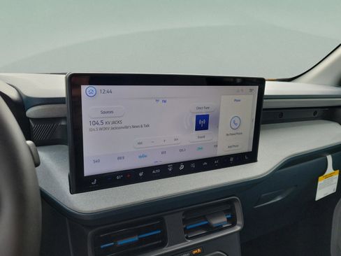 New 2026 Ford Maverick XLT w/ XLT Luxury Package image 18