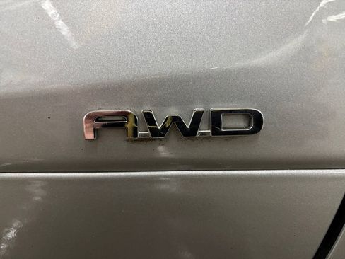 Used 2023 Toyota Highlander Platinum image 34