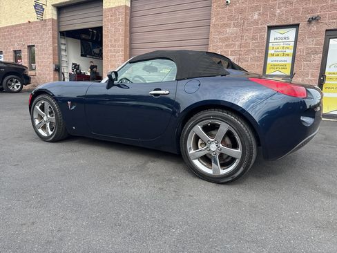 Used 2006 Pontiac Solstice Convertible w/ Premium Package RWD image 19