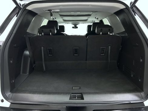 Used 2021 Chevrolet Traverse Premier w/ Redline Edition AWD/4WD image 22