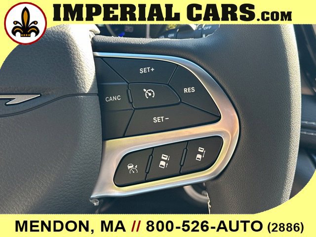 New 2027 Chrysler Pacifica Select FWD image 25