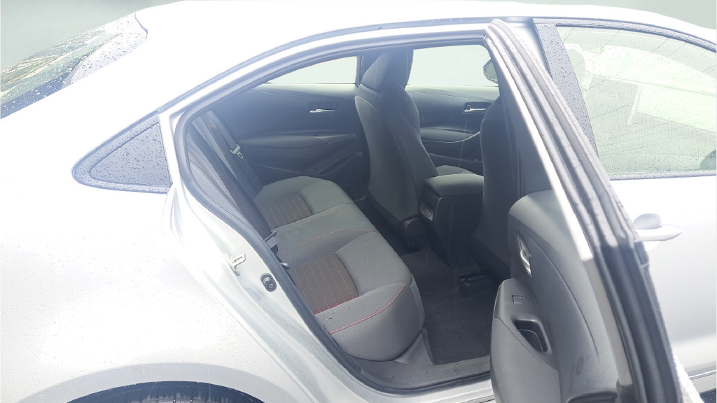 Used 2026 Toyota Corolla SE w/ SE Package FWD image 14