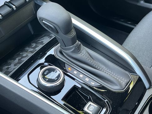 New 2025 Chevrolet Colorado Trail Boss w/ Midnight Edition image 23