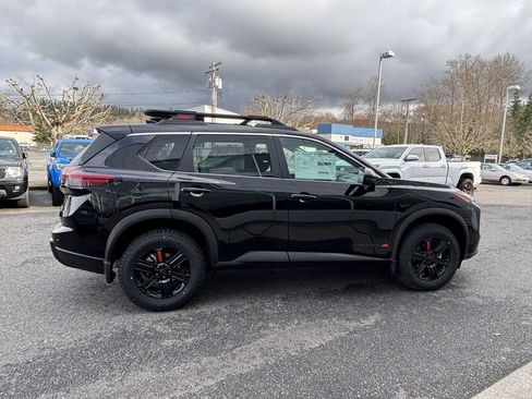Used 2026 Nissan Rogue SV w/ Rock Creek Premium Package AWD/4WD image 9