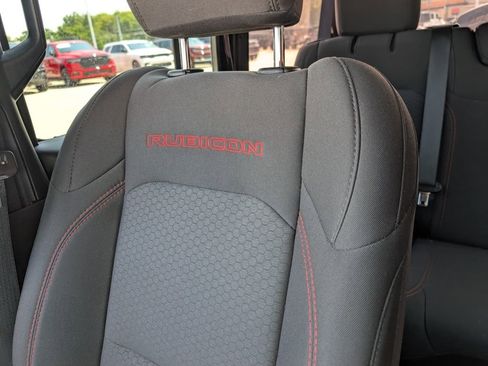 Used 2022 Jeep Wrangler Unlimited Rubicon image 14