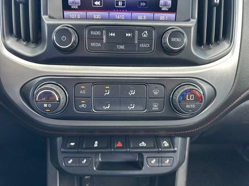 Used 2015 GMC Canyon SLE w/ All-Terrain Package AWD/4WD image 4