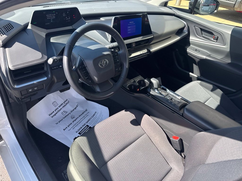 Certified 2023 Toyota Prius LE FWD image 14