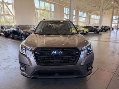 Certified 2023 Subaru Forester Premium AWD/4WD image 8
