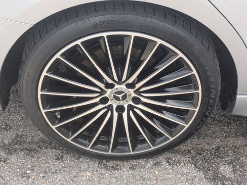 Used 2023 Mercedes-Benz C 300 Sedan image 12