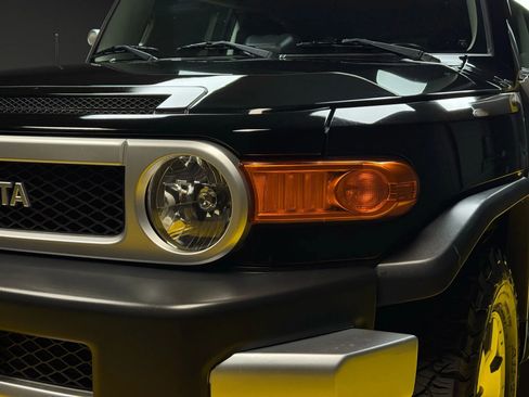 Used 2007 Toyota FJ Cruiser 4WD image 7