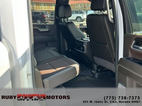 Used 2024 GMC Sierra 3500 Denali w/ Denali Reserve Package AWD/4WD image 24