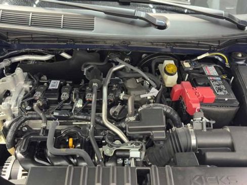 Used 2025 Nissan Kicks S FWD image 33