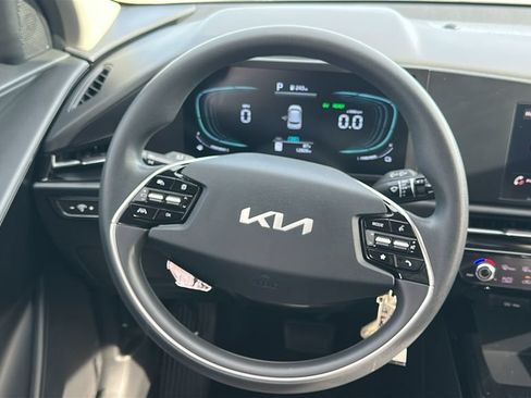Used 2026 Kia Niro LX FWD image 22