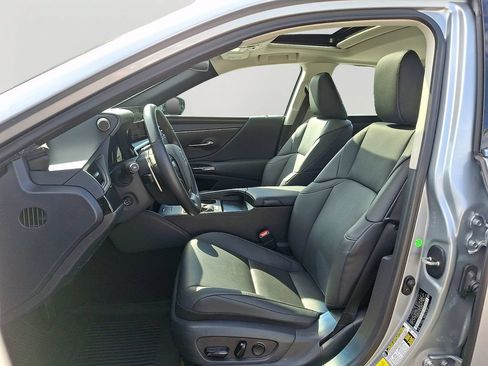 Used 2025 Lexus ES 350 w/ Premium Package FWD image 14