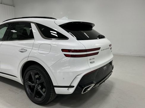 Certified 2026 Genesis GV70 3.5T Sport Prestige image 15