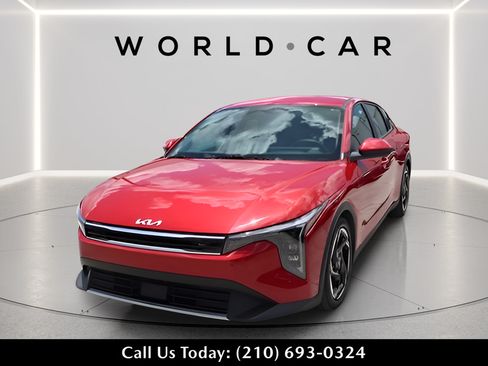 Certified 2025 Kia K4 EX FWD image 3