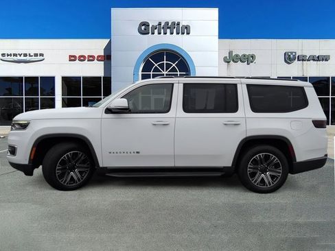 Used 2022 Jeep Wagoneer Series III image 10