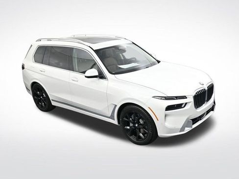 New 2026 BMW X7 xDrive40i image 2