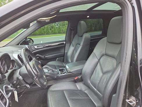 Used 2013 Porsche Cayenne S AWD/4WD image 27