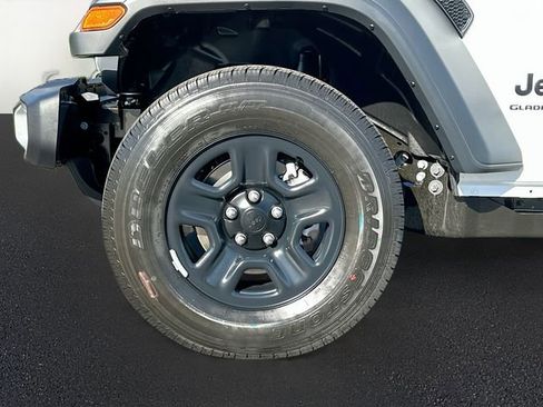 New 2026 Jeep Gladiator Sport image 19