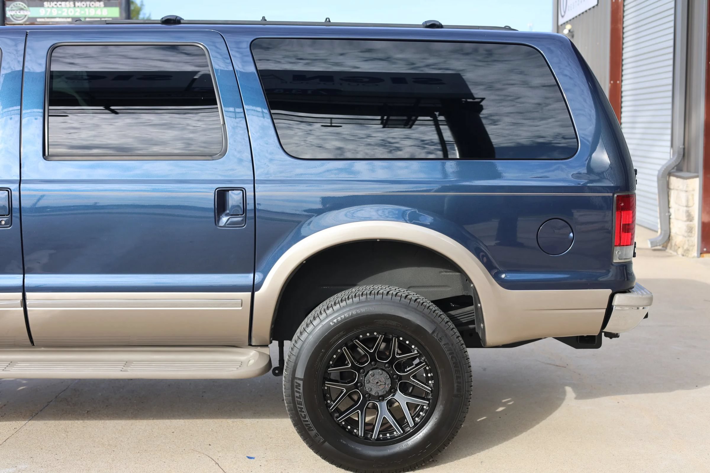 Used 2002 Ford Excursion Limited AWD/4WD image 14