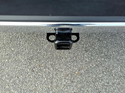 Used 2023 Chevrolet Silverado 1500 LT image 12